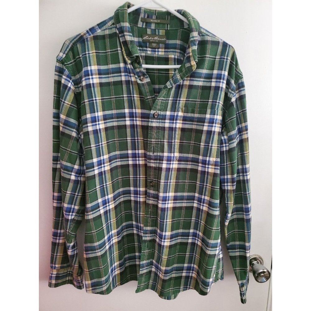 Eddie Bauer Men's Medium Green Plaid Flannel Button Up Shirt